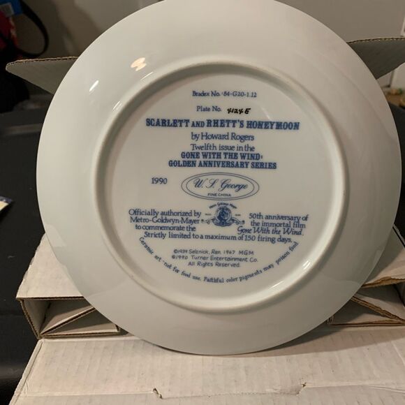 🆕 Gone with the Wind Howard Rogers Fine China Plate Memorabilia - Picture 2 of 3